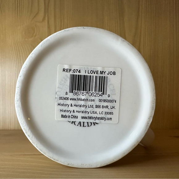 Diner-style “I Love My Job” coffee mug - Picture 2 of 4